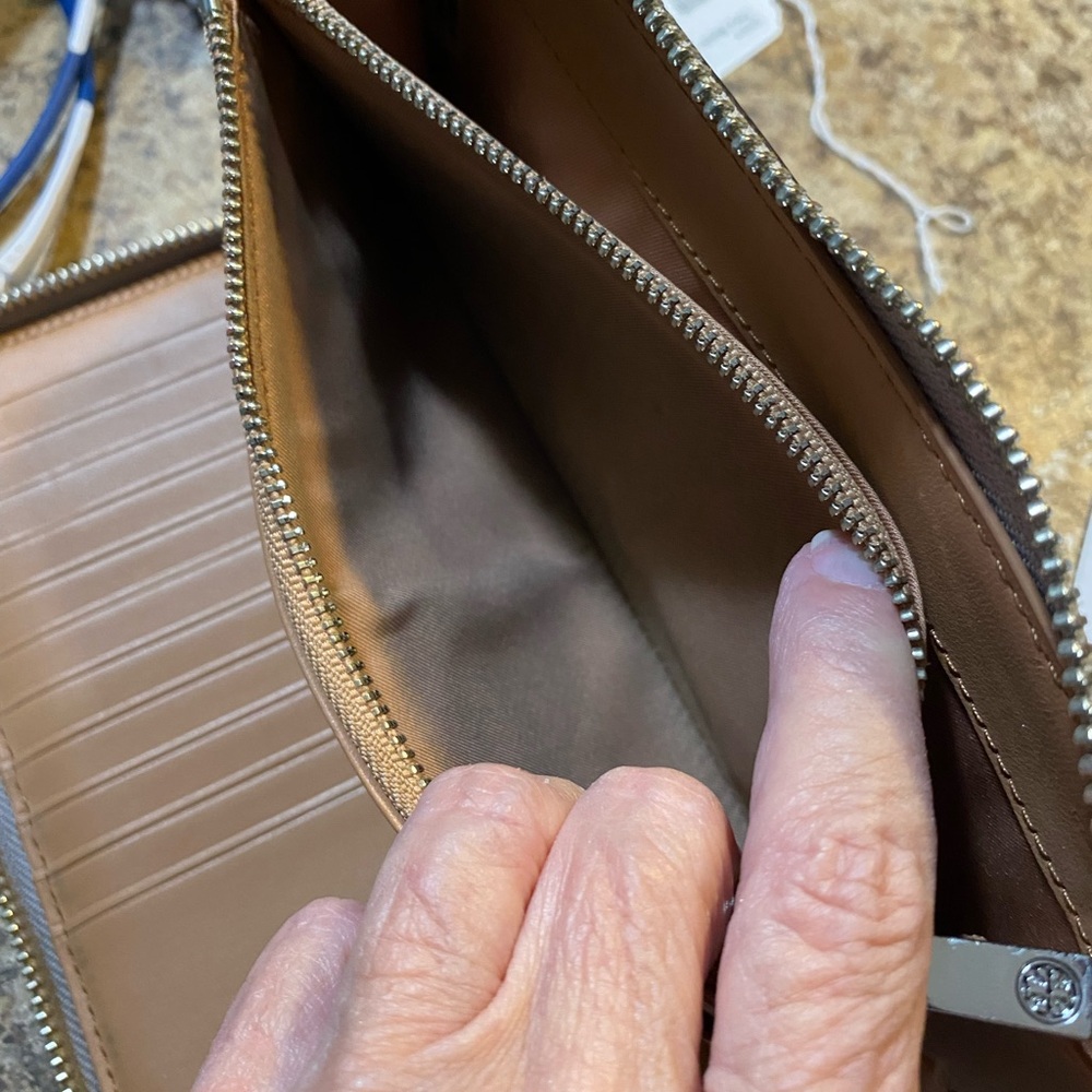 Tory Burch Parker Zip Leather Continental Wallet in a "Dust Storm" (gray) color. - Picture 7 of 7